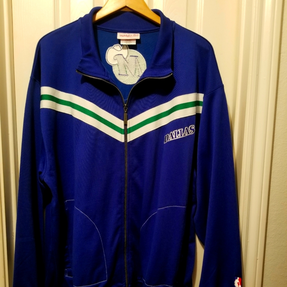 Mitchel and Ness Vintage Dallas Mavericks xxl jacket Excellent condition